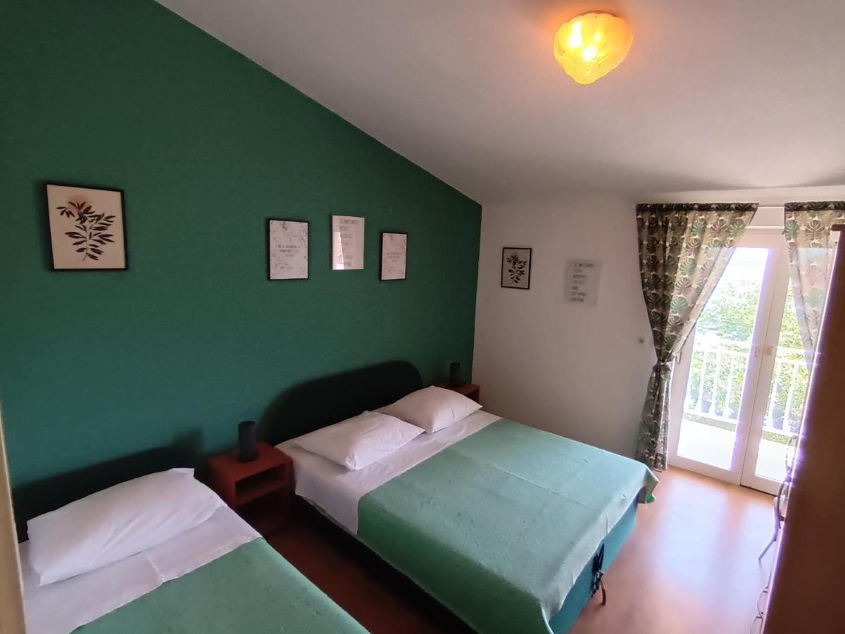 Apartments Danijela Tribunj  Luaran gambar