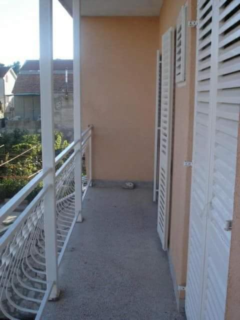 Apartments Danijela Tribunj  Luaran gambar