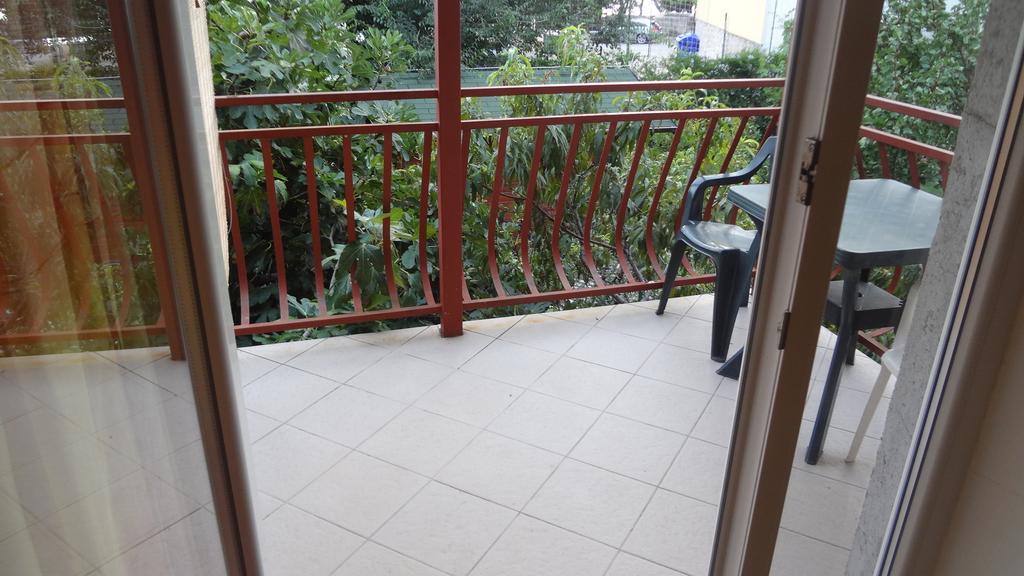 Apartments Danijela Tribunj  Bilik gambar